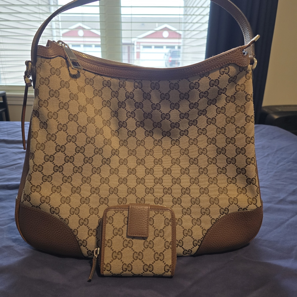 Gucci Beige and Brown Shoulder Bag - Picture 2 of 6